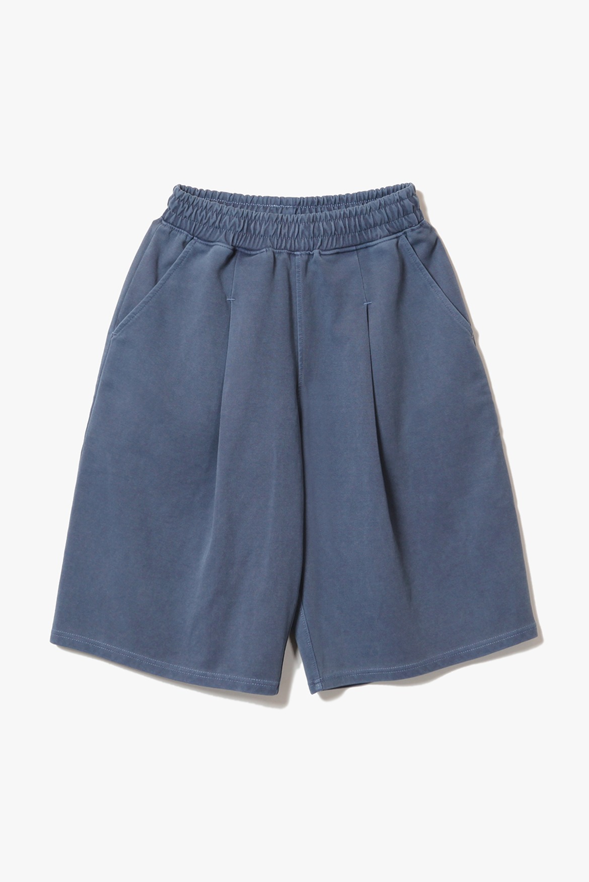 Deep One Tuck Pigment Sweat Shorts [Blue]