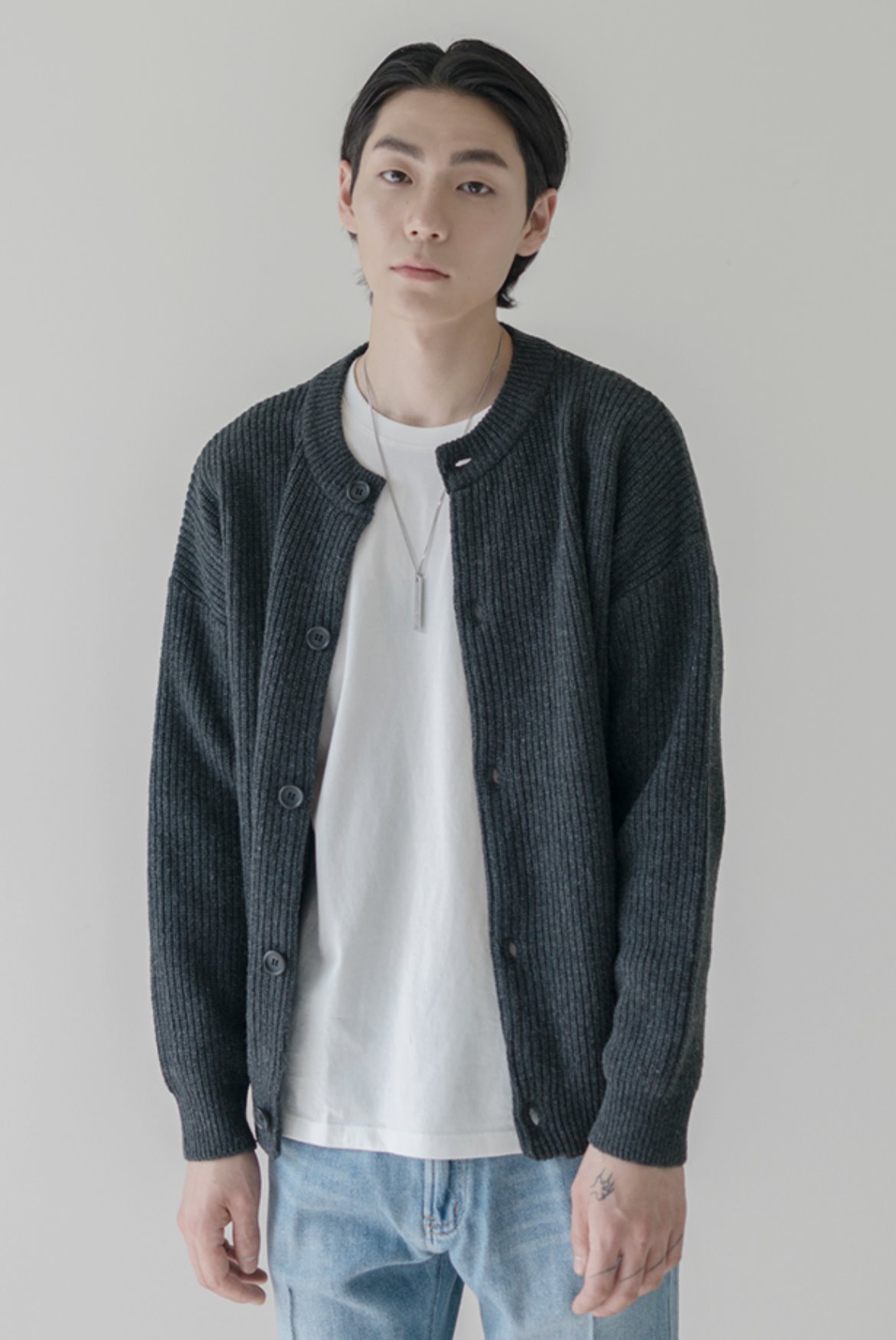 Concise Round Neck Cardigan [Charcoal]