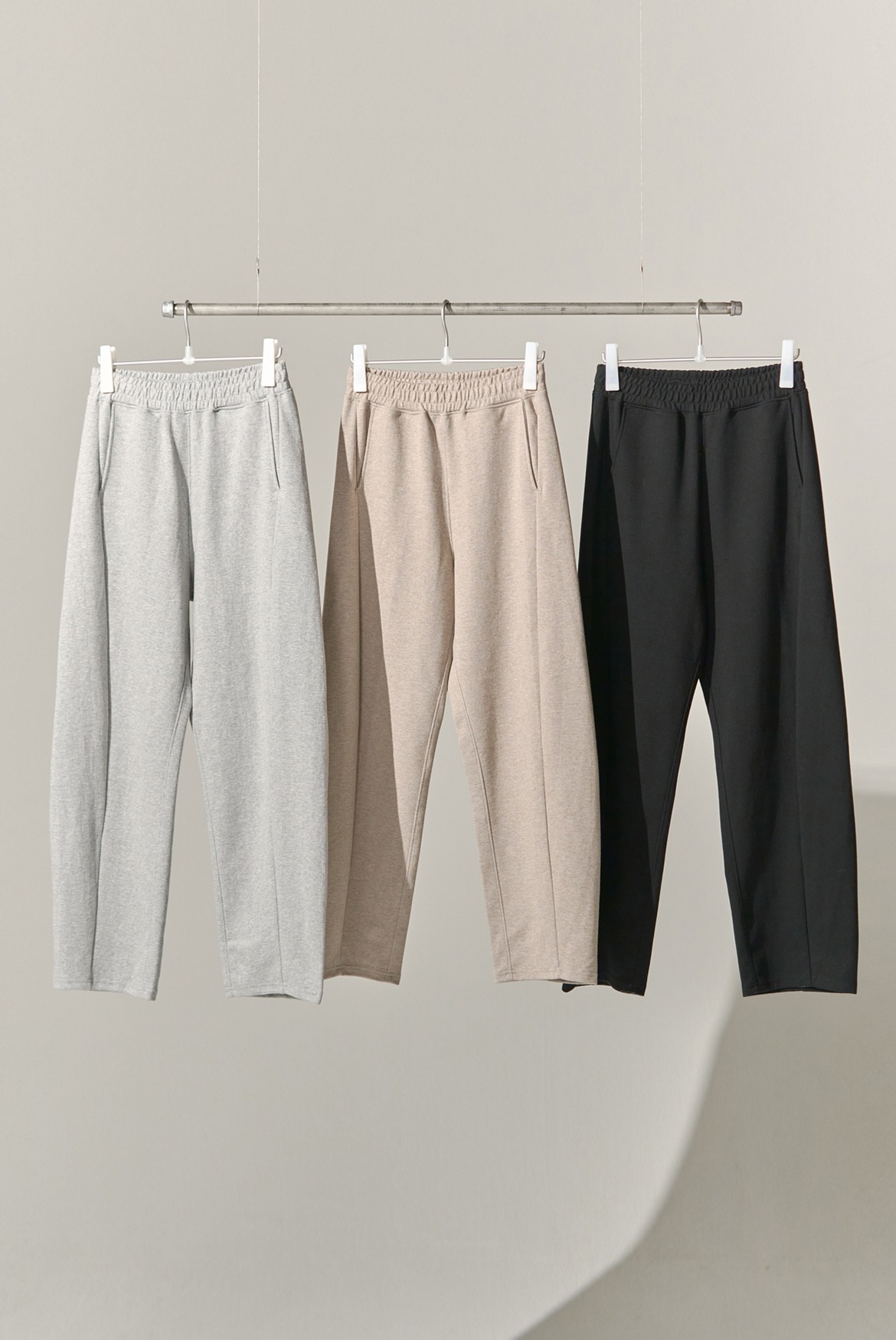 Curved Sweat Pants [3 Colors]