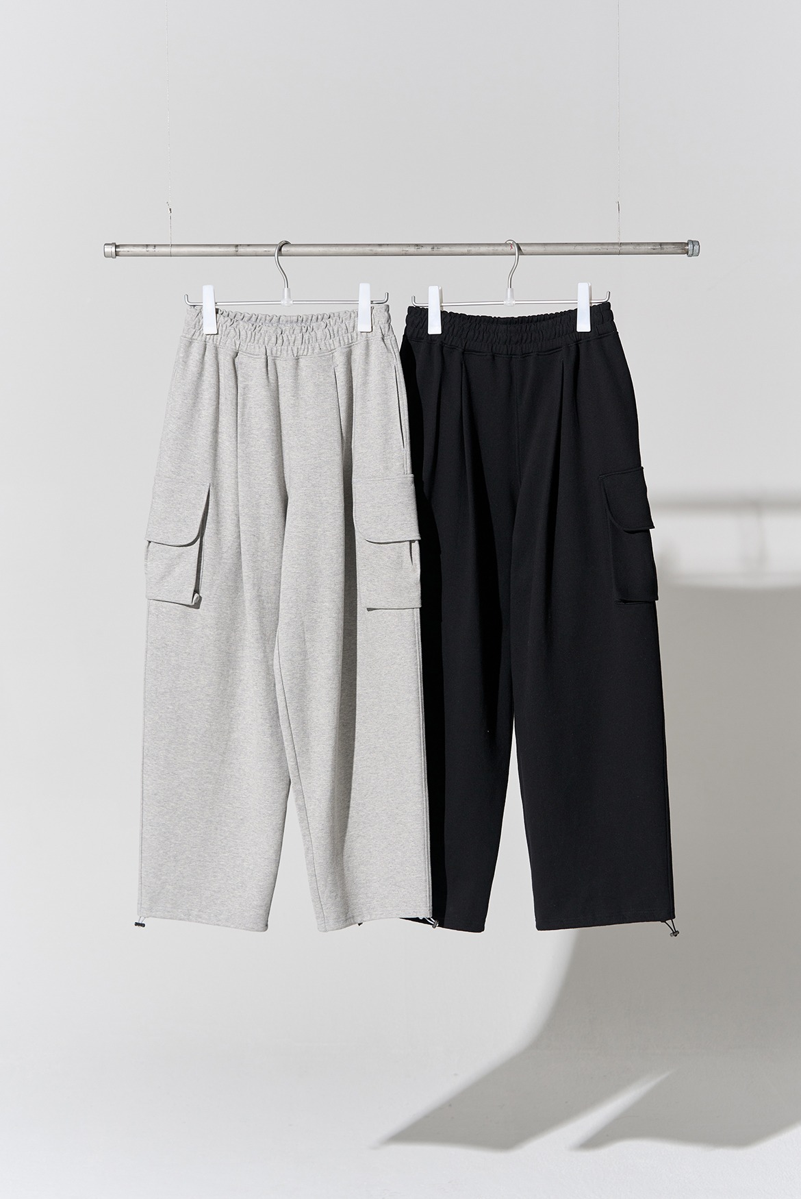 Cargo String One Tuck Sweat Pants [2 Colors]