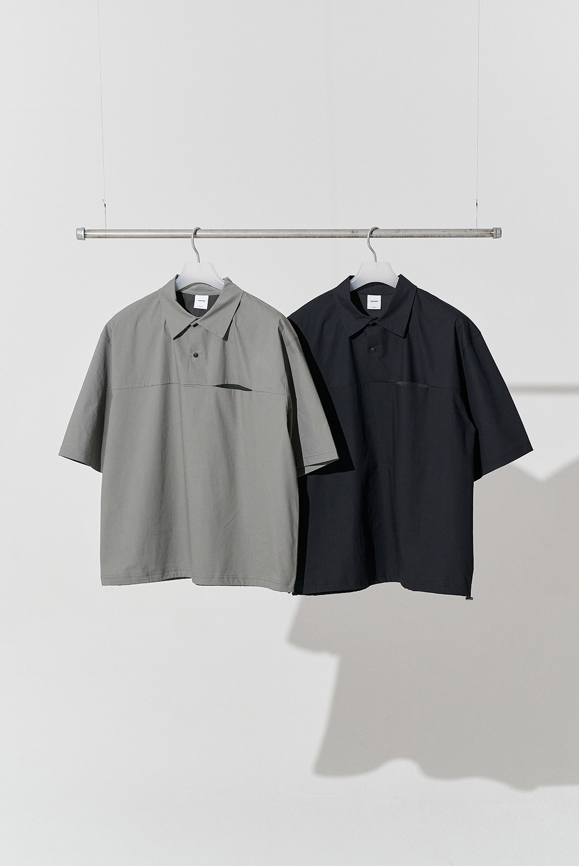(6월 8일 Charcoal M, L 사이즈 예약배송) Collar String Nylon Half Shirts [2 Colors]